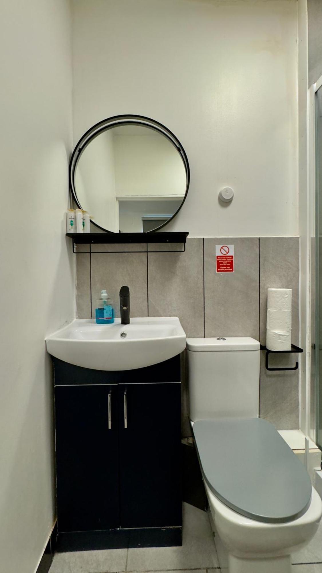 Guest&Rest 5 Apartment London Bagian luar foto